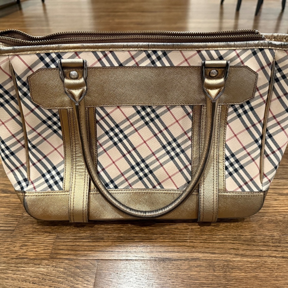 Burberry Gold Purse